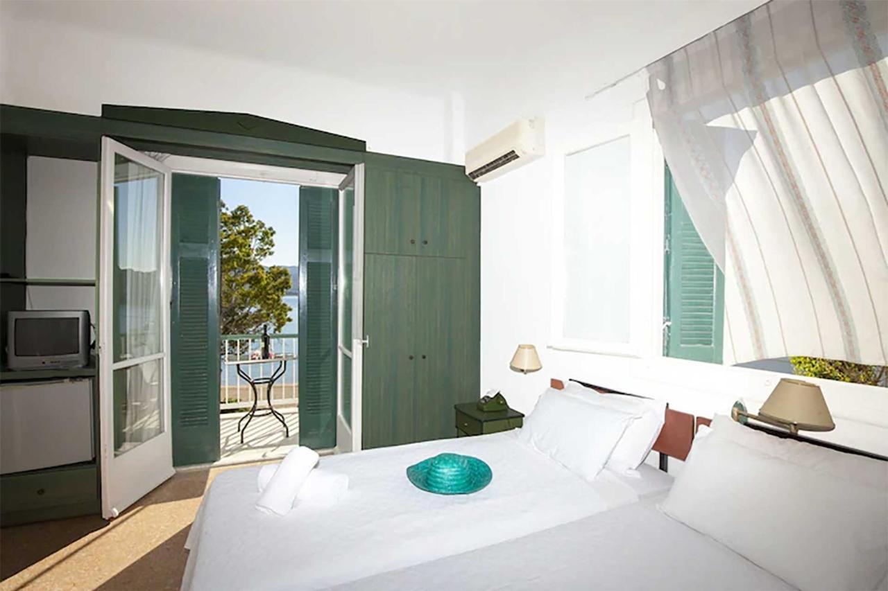 Poros Town Ancora Hotel מראה חיצוני תמונה