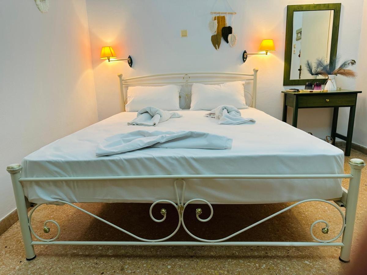 Poros Town Ancora Hotel מראה חיצוני תמונה