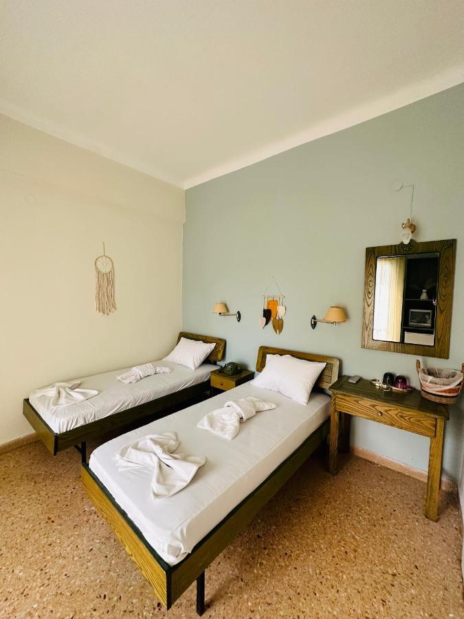 Poros Town Ancora Hotel מראה חיצוני תמונה